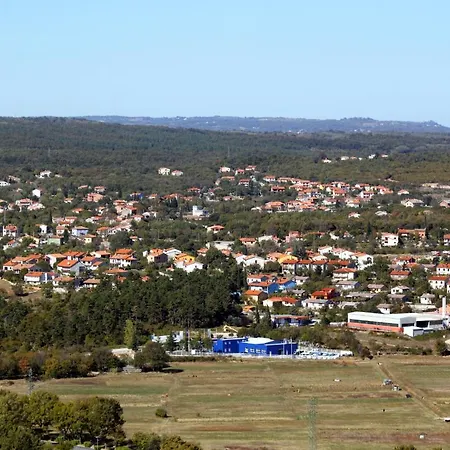 With A Parking Space Vinez, Labin - 7471 Appartement Labin (Istria)