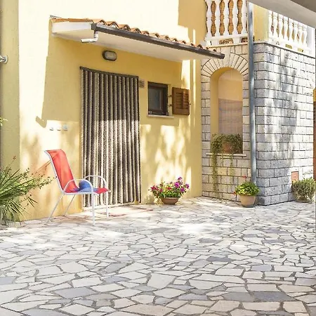 With A Parking Space Vinez, Labin - 7471 Appartement